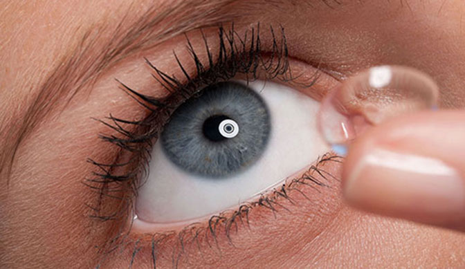 Contact lenses at Parikia of Paros